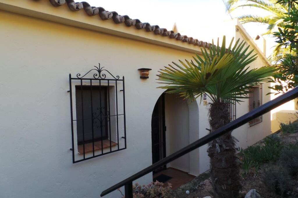 4 Persoons Bungalow Met Gemeenschappelijk Zwembad เต็วลาดา ภายนอก รูปภาพ