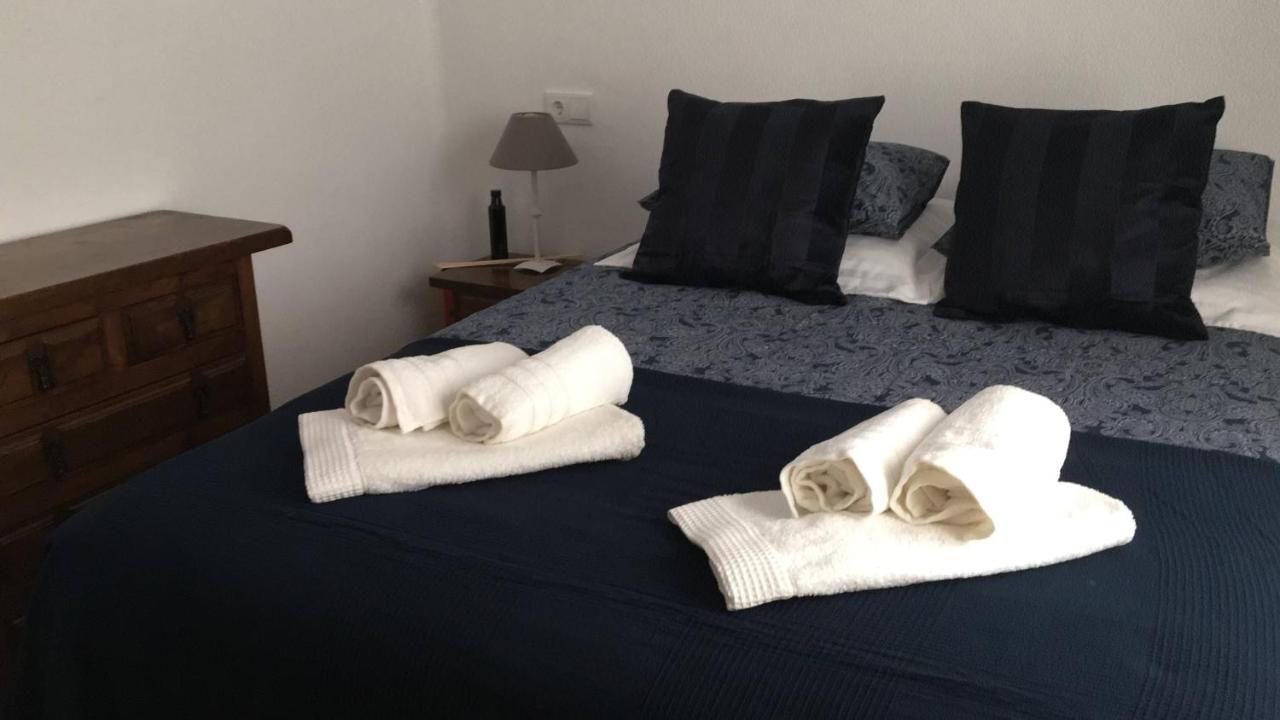4 Persoons Bungalow Met Gemeenschappelijk Zwembad เต็วลาดา ภายนอก รูปภาพ